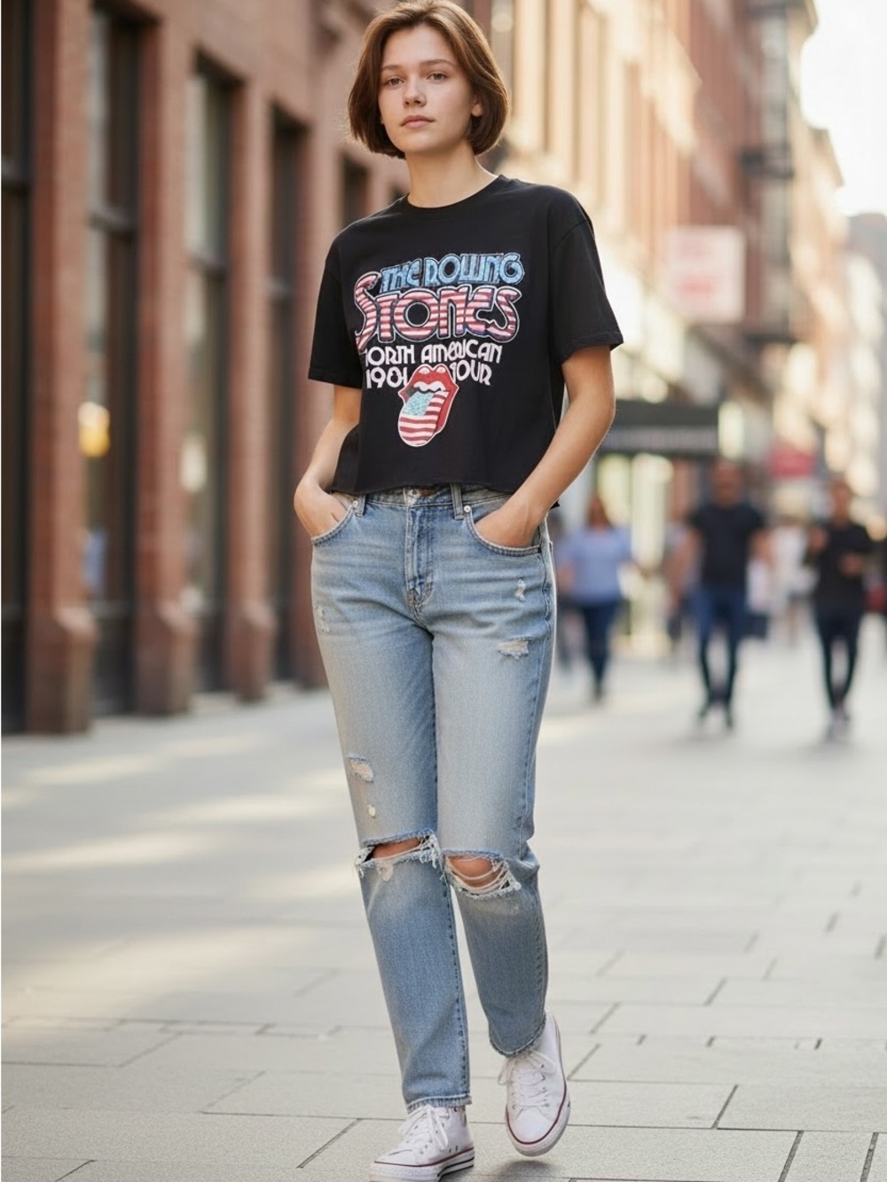 NWT The Rolling Stones Black Graphic Tee L North American 1981 Tour Cropped Band